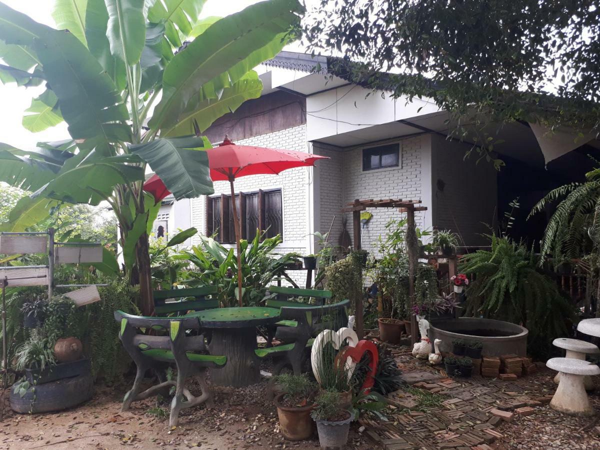 Baan Bar Cafe Hotel Mae Chaem Buitenkant foto